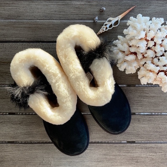 🌴🔆UGG- CLASSIC MINI WISP BOOTS🔆🌴